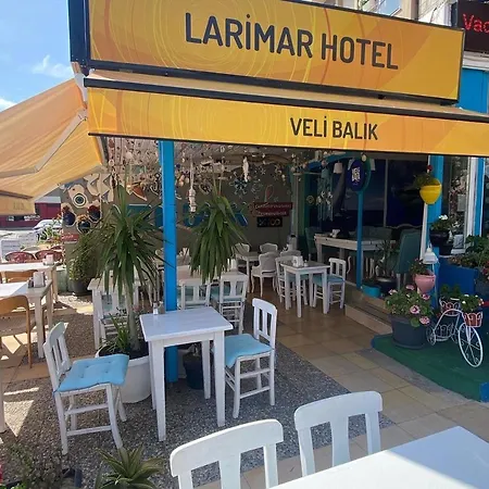 Larimar Hotel