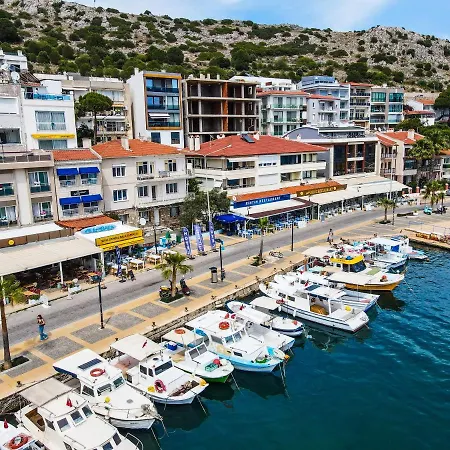 Hotel Larimar Cesme
