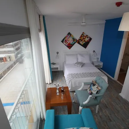 Larimar Cesme